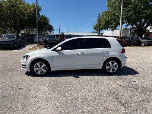 2017 Volkswagen Golf TSI Wolfsburg Edition 4-Door