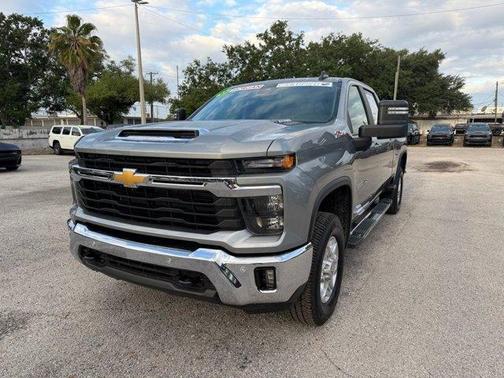 Sterling Gray Metallic 2025 Chevrolet Silverado 2500 LT