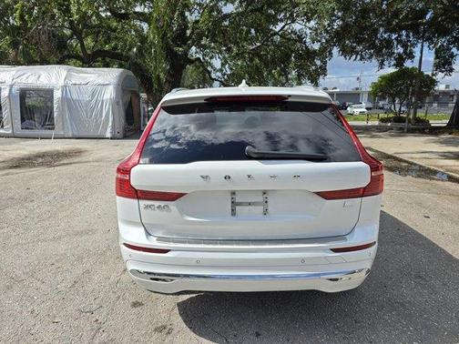 2023 Volvo XC60 Recharge Plug-In Hybrid T8 Ultimate Bright Theme