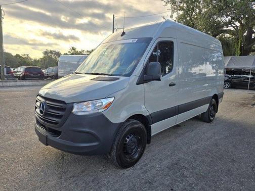 2022 Mercedes-Benz Sprinter 1500 Standard Roof
