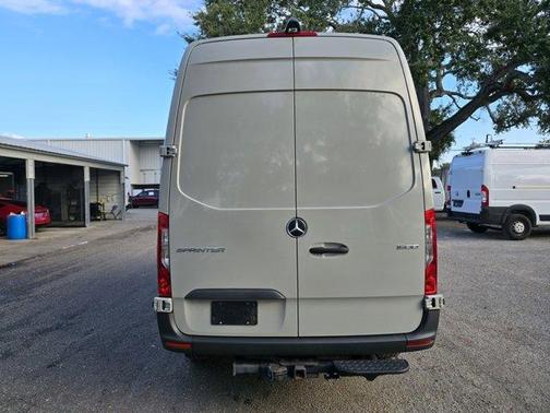 2022 Mercedes-Benz Sprinter 1500 Standard Roof