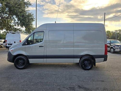 2022 Mercedes-Benz Sprinter 1500 Standard Roof