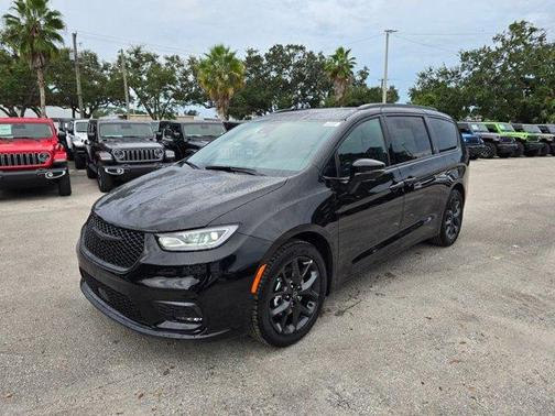 2026 Chrysler Pacifica Limited