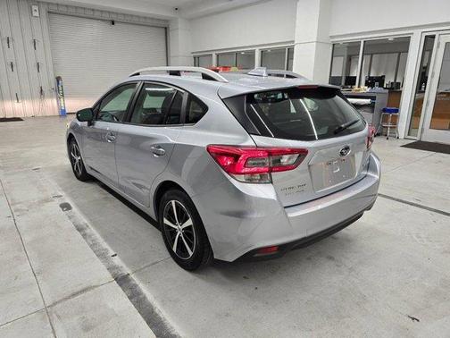 Ice Silver Metallic 2021 Subaru Impreza Premium