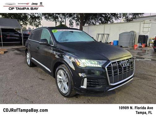 2024 Audi Q7 55 Premium Plus