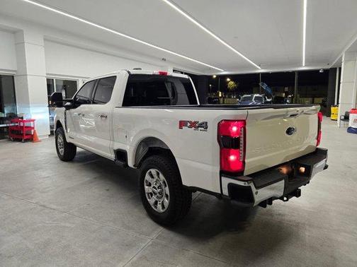 White Metallic 2025 Ford F-250 Lariat