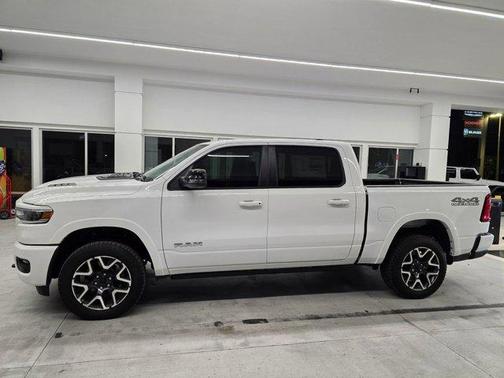 Bright White Clearcoat 2026 RAM 1500 Laramie