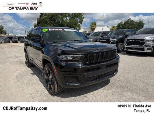 Diamond Black 2025 Jeep Grand Cherokee L Laredo