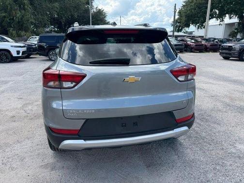 Sterling Gray Metallic 2024 Chevrolet Trailblazer LT