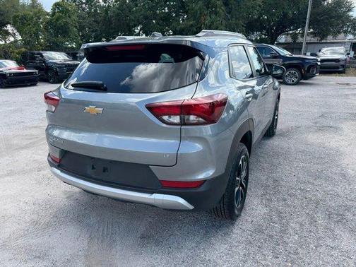 Sterling Gray Metallic 2024 Chevrolet Trailblazer LT