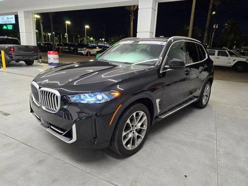 Black Sapphire Metallic 2025 BMW X5 xDrive40i