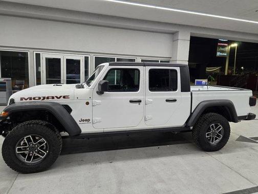 2025 Jeep Gladiator Mojave