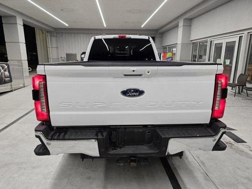 2023 Ford F-350 Lariat Super Duty