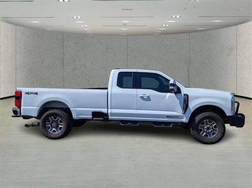 2023 Ford F-350 Lariat Super Duty
