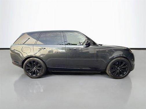 2023 Land Rover Range Rover P400 SE
