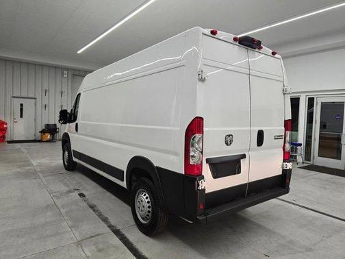 Bright White Clearcoat 2025 RAM ProMaster 2500 High Roof