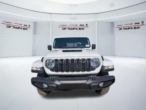 Bright White Clearcoat 2026 Jeep Gladiator Sport