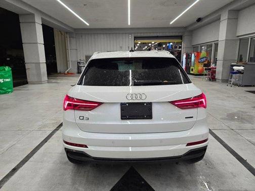 2025 Audi Q3 45 S line Premium