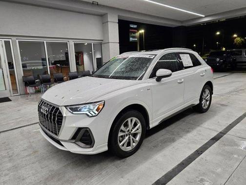 2025 Audi Q3 45 S line Premium