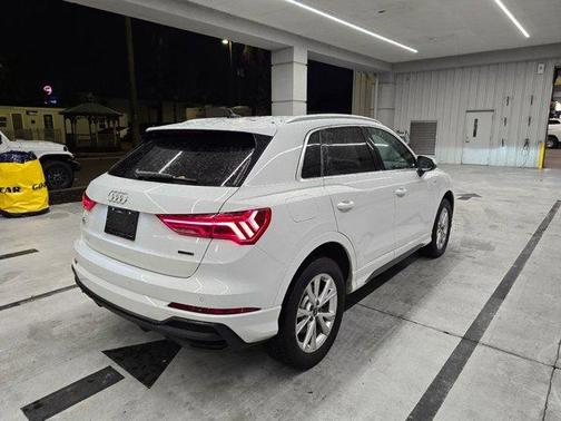 2025 Audi Q3 45 S line Premium