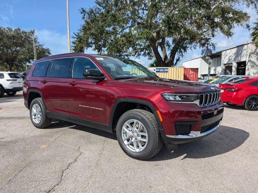 2025 Jeep Grand Cherokee L Laredo