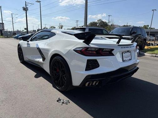 2023 Chevrolet Corvette Stingray w/1LT