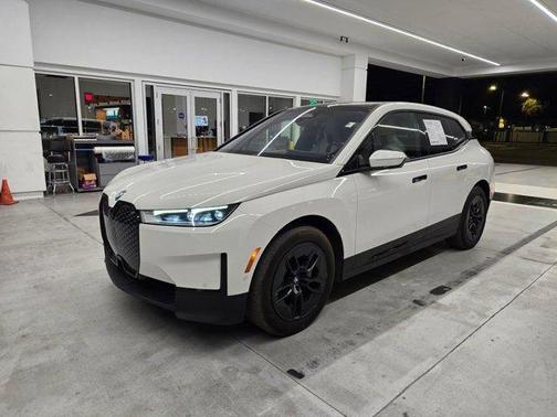 Alpine White 2023 BMW iX xDrive50
