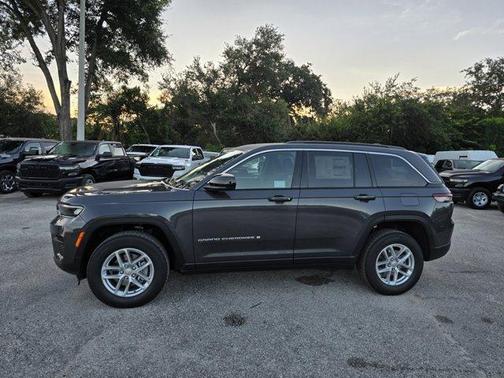 2025 Jeep Grand Cherokee Laredo X