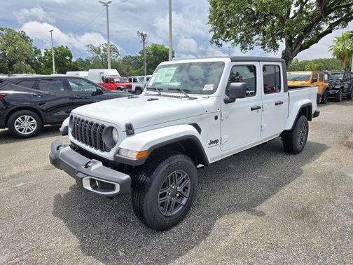 2025 Jeep Gladiator Sport