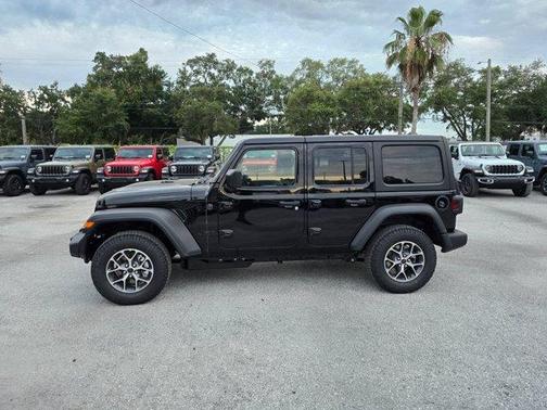 Black Clearcoat 2026 Jeep Wrangler Sport