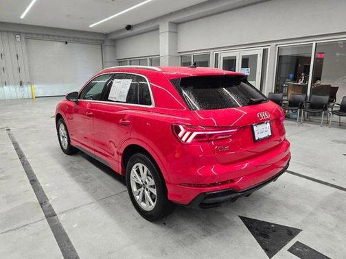 2025 Audi Q3 45 S line Premium