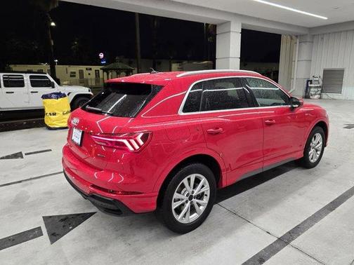 2025 Audi Q3 45 S line Premium