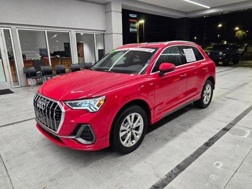 2025 Audi Q3 45 S line Premium
