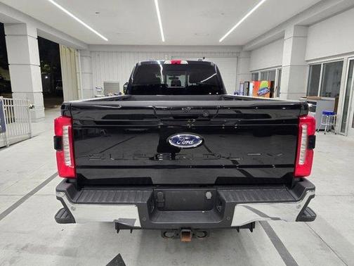2023 Ford F-350 Lariat Super Duty