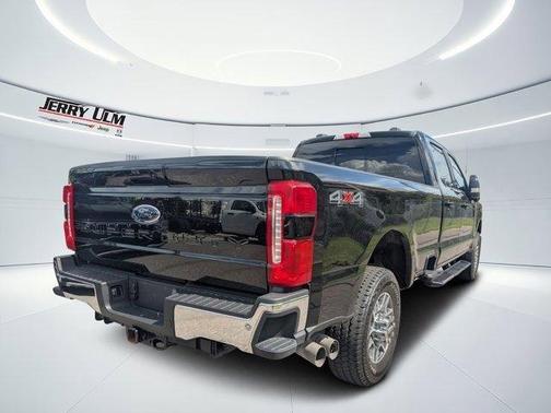 2023 Ford F-350 Lariat Super Duty