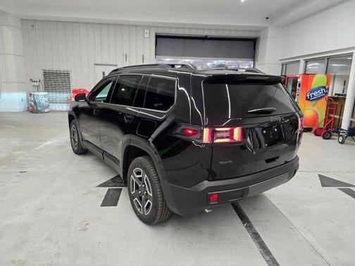 Diamond Black 2026 Jeep Cherokee LAREDO/LIMITED