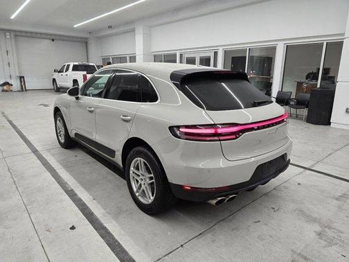 2021 Porsche Macan S