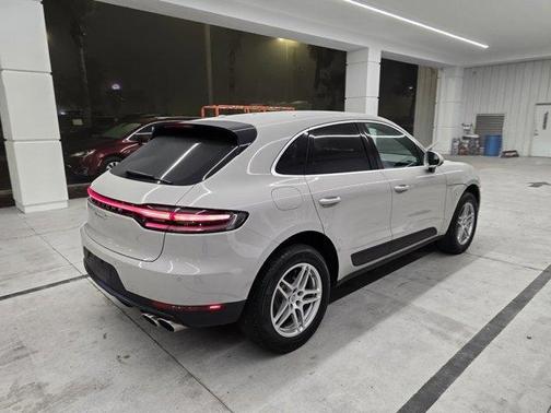 2021 Porsche Macan S