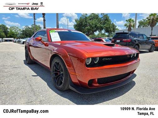 Sinamon Stick 2022 Dodge Challenger R/T Scat Pack