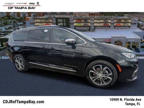 2026 Chrysler Pacifica Pinnacle