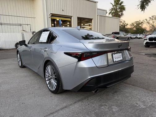 2025 Lexus IS 300 