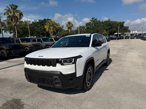 Bright White Clearcoat 2026 Jeep Cherokee LAREDO/LIMITED