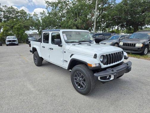 2025 Jeep Gladiator Sport S
