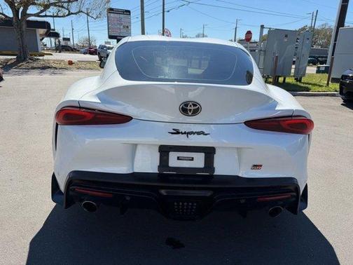 2021 Toyota Supra 2.0
