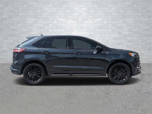 2022 Ford Edge ST Line