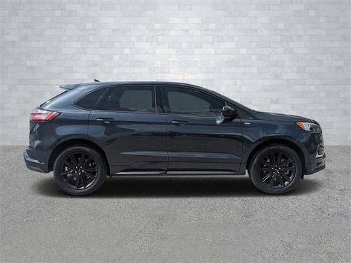 2022 Ford Edge ST Line