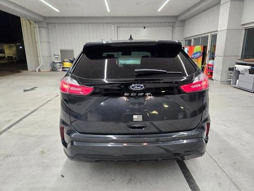 2022 Ford Edge ST Line
