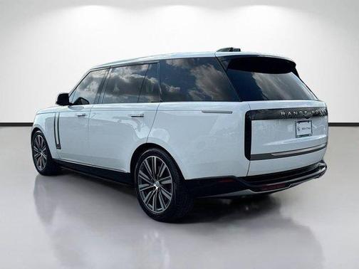Fuji White 2025 Land Rover Range Rover AUTOBIOGRAPHY