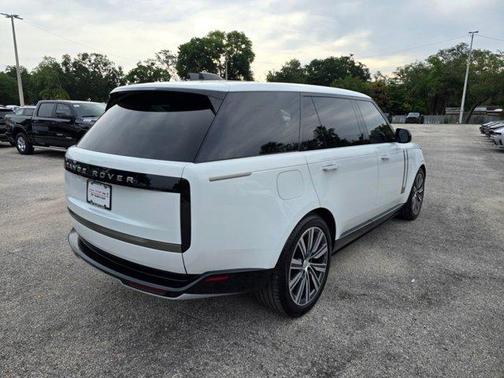 Fuji White 2025 Land Rover Range Rover AUTOBIOGRAPHY