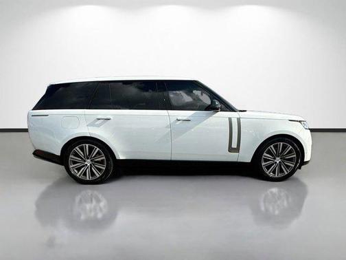 Fuji White 2025 Land Rover Range Rover AUTOBIOGRAPHY